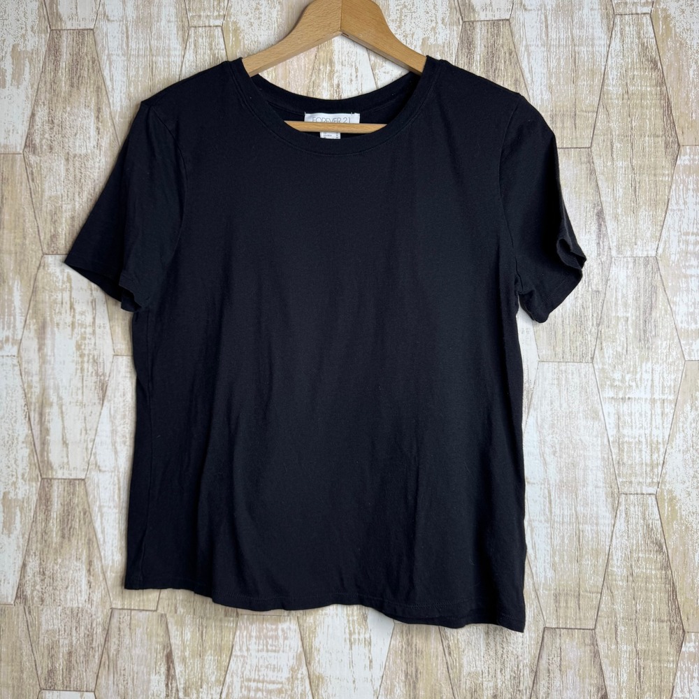 Forever 21 Womens Black Short Sleeve Crew Neck Cotton Modal‎ T-Shirt Size Medium